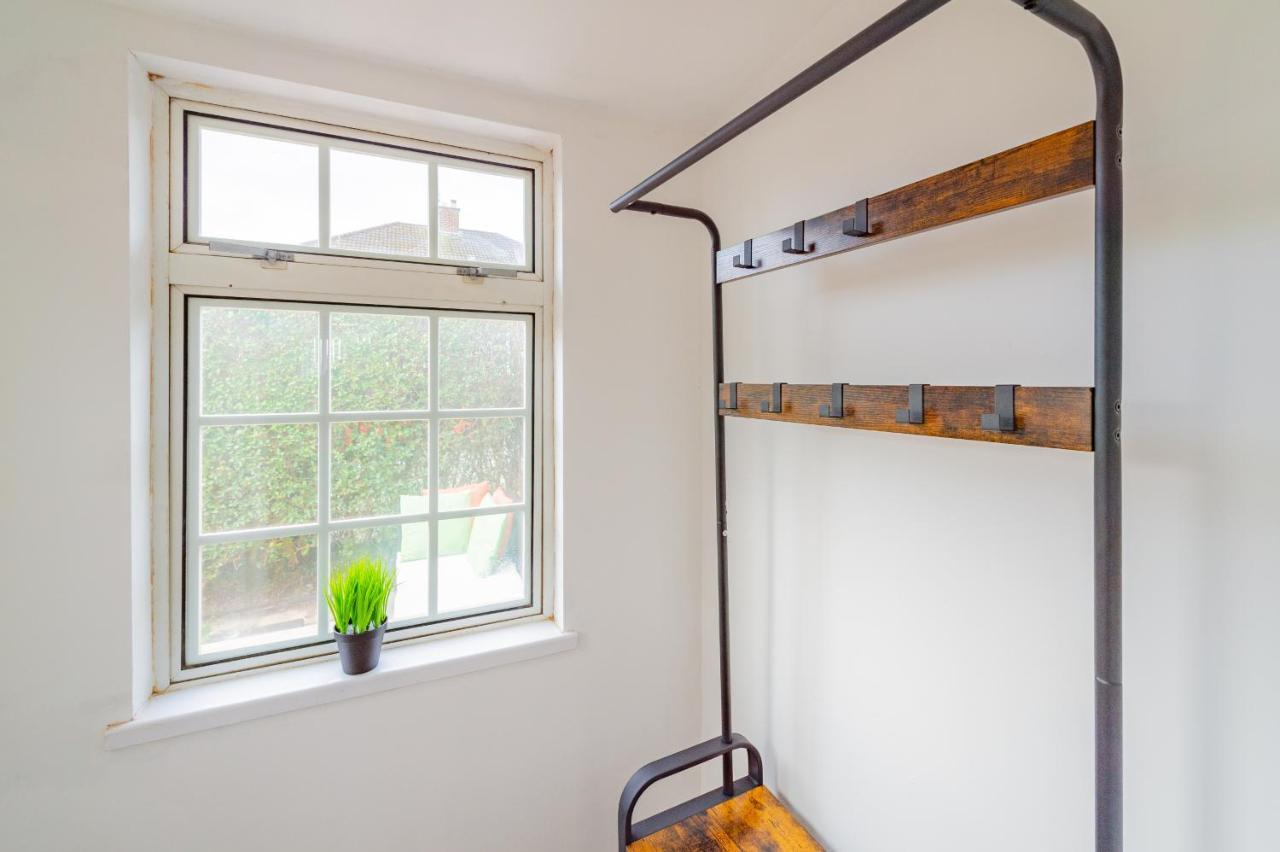 Studio Annexe By Papermill, Deeside - En-Suite, Heswall Ngoại thất bức ảnh