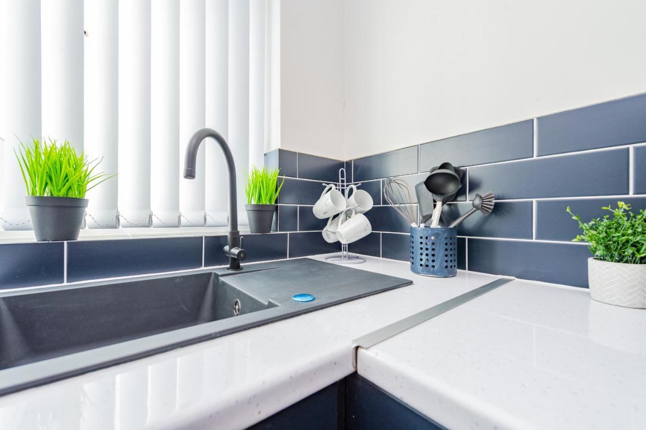Studio Annexe By Papermill, Deeside - En-Suite, Heswall Ngoại thất bức ảnh