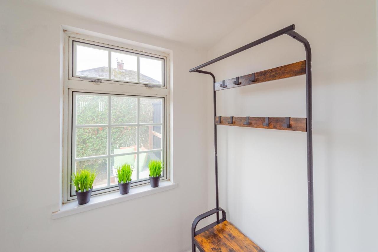 Studio Annexe By Papermill, Deeside - En-Suite, Heswall Ngoại thất bức ảnh