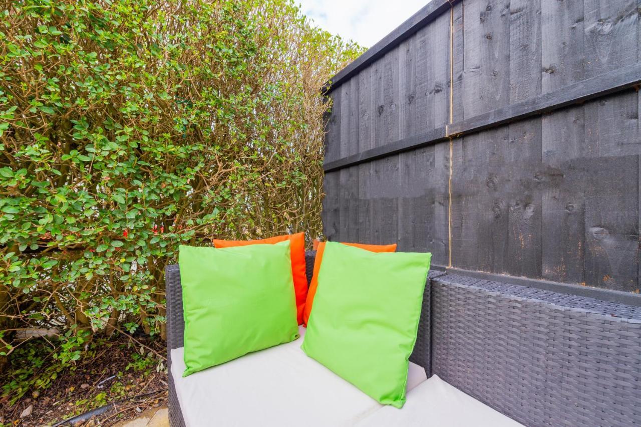 Studio Annexe By Papermill, Deeside - En-Suite, Heswall Ngoại thất bức ảnh