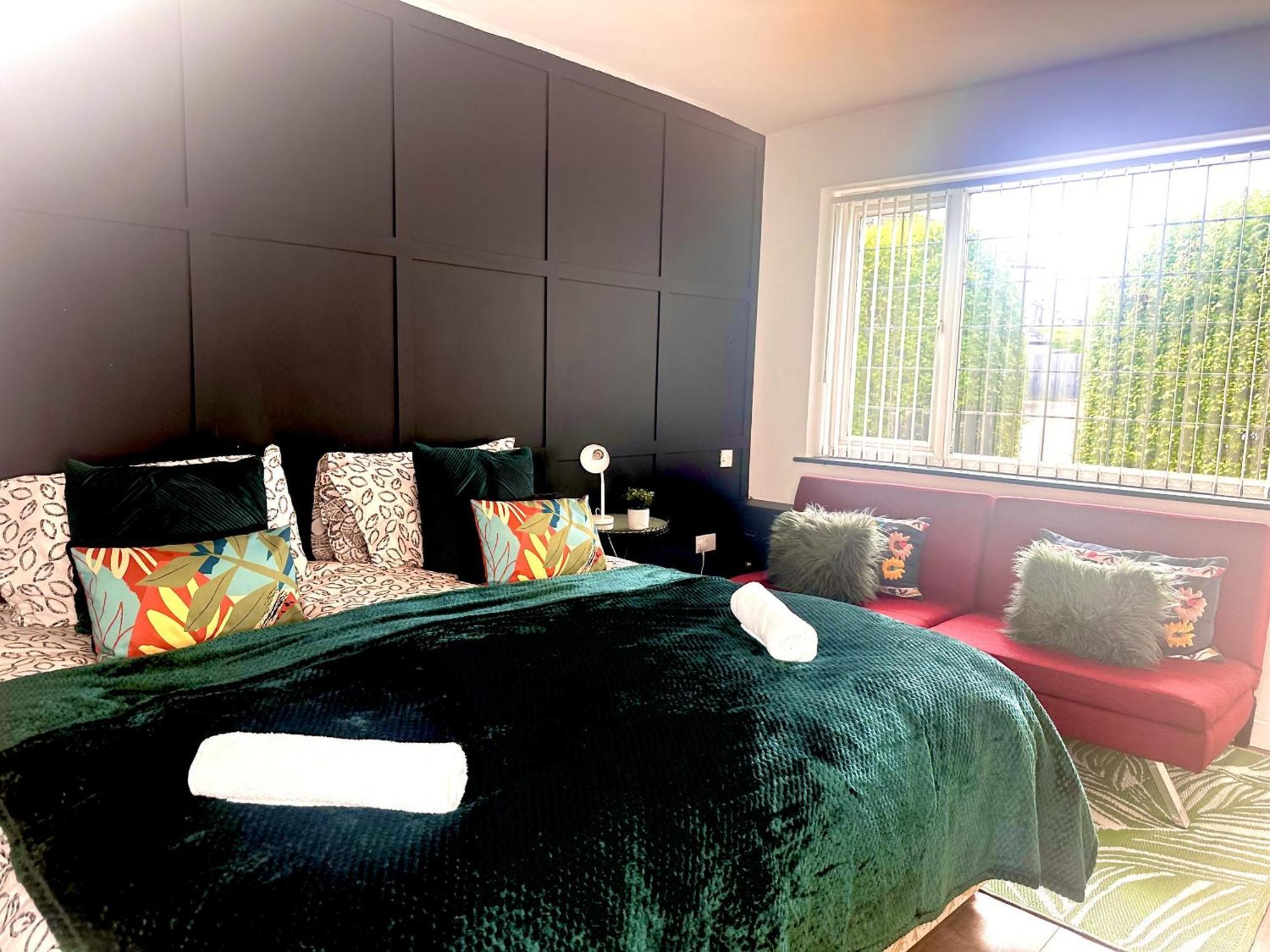 Studio Annexe By Papermill, Deeside - En-Suite, Heswall Ngoại thất bức ảnh